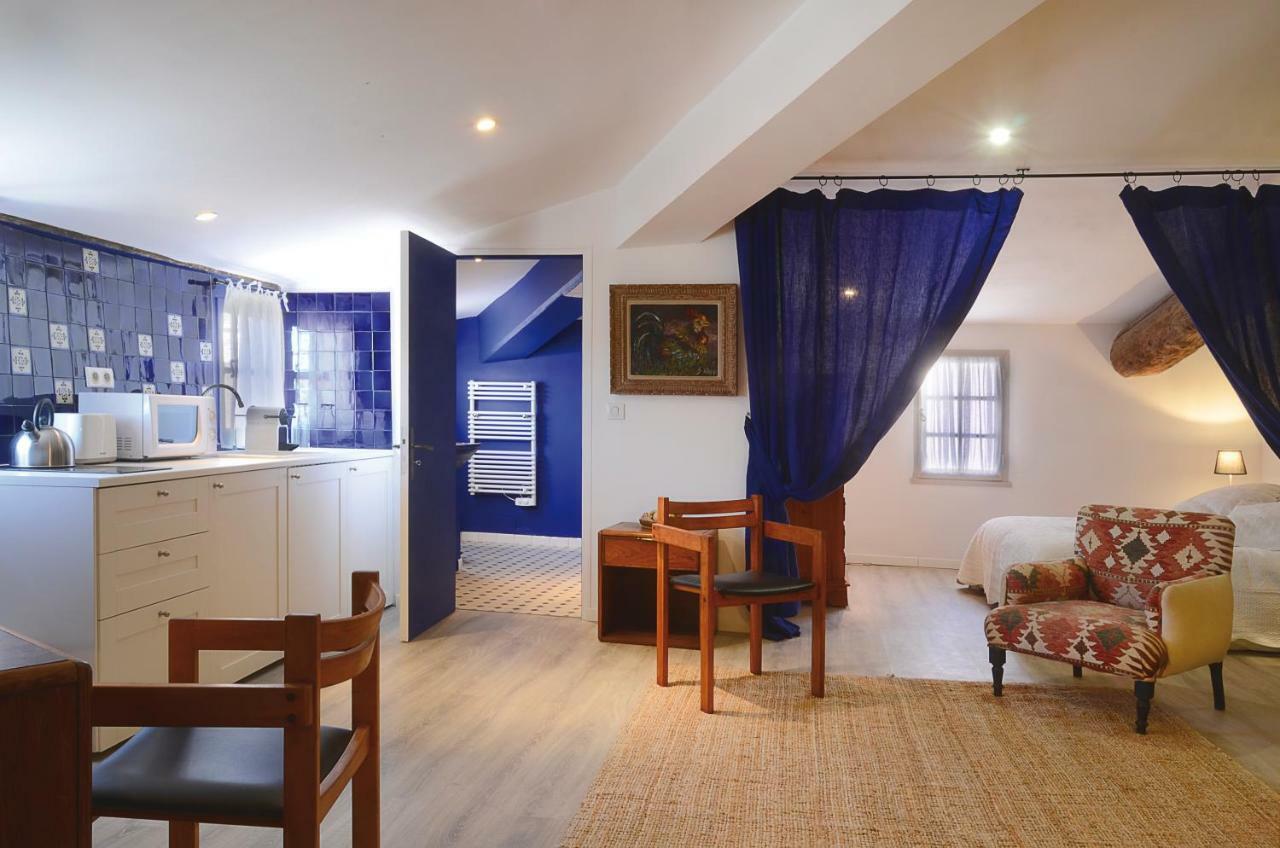 La Tour Bouigas Apartamento LʼIsle-sur-la-Sorgue Exterior foto